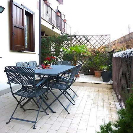 Rutilia22 Bed & Breakfast *