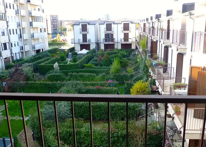 Rutilia22 * Милан