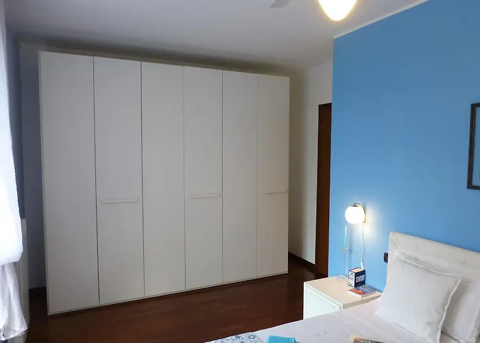 Rutilia22 Милан